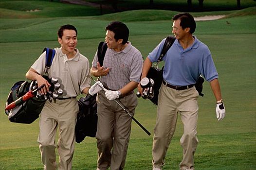三个男人,高尔夫球袋,高尔夫球场