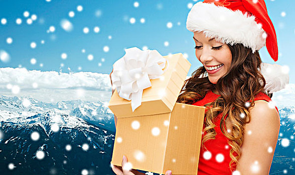 圣诞节,休假,庆贺,人,概念,微笑,女人,红裙,礼盒,上方,蓝色,雪,背景