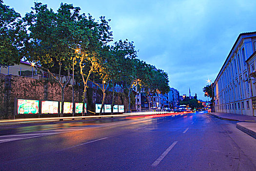 黎明前的伊斯坦布街道