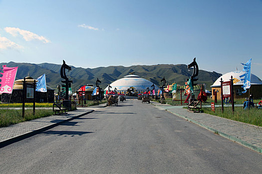 新疆和静,土尔扈特民俗村