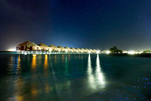 美丽的岛国马尔代夫夜光海滩