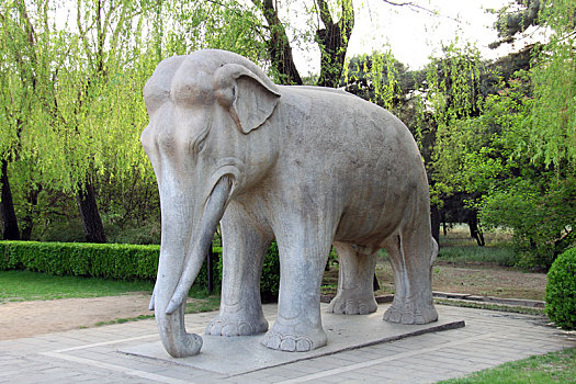 北京昌平明十三陵神道石像生,大象