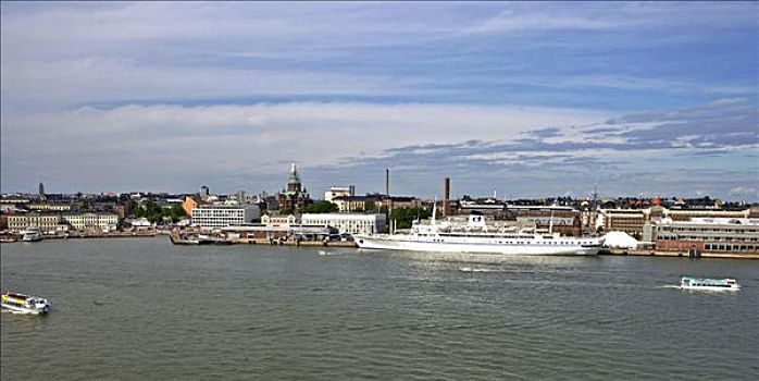 赫尔辛基海滨,乌斯佩斯基教堂