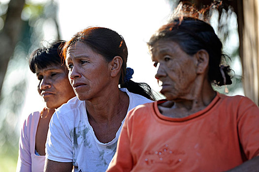 三个女人,烦恼,面部表情,印第安人,巴拉圭,南美