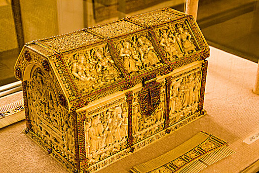 象牙珠宝盒