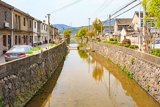 海曙,鄞江,大桥村,建岙村,小河,乡村,春天,阳光