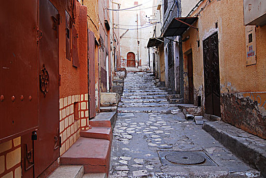 algeria,ben,isguen,view,of,empty,narrow,lane,between,buildings
