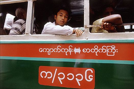 缅甸,仰光,乘客,向外看,窗户,巴士