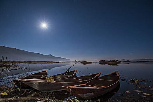 异龙湖夜色