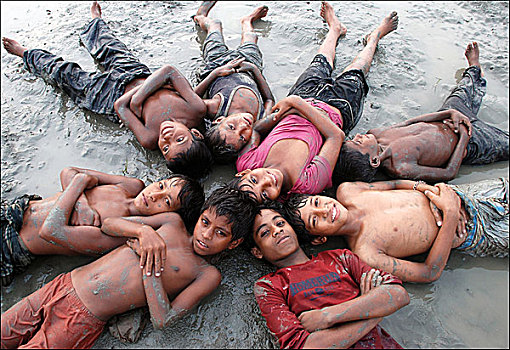 一群孩子,孟加拉,五月,2008年