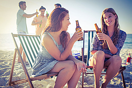 高兴,朋友,烧烤,喝,啤酒,海滩