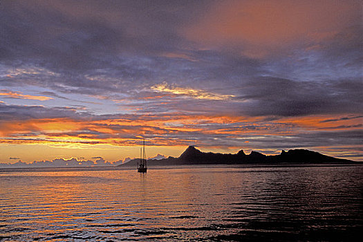 法属玻利尼西亚,社会群岛,塔希提岛,日落,帆船