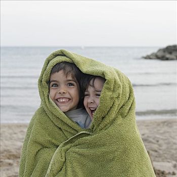 两个,小孩,毛巾,海滩