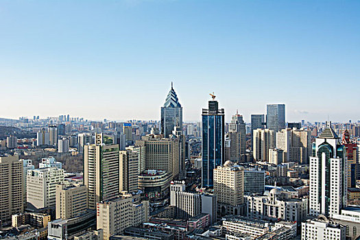 乌鲁木齐雪山城市风光全景