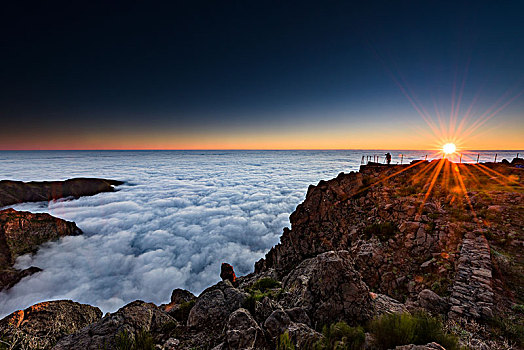 日出,上方,海洋,雾气,摄影师,山峰,丰沙尔,马德拉岛