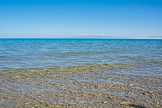 青海湖碧波万顷