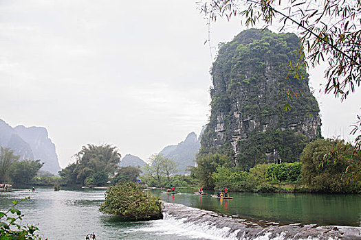 阳朔遇龙河畔风景