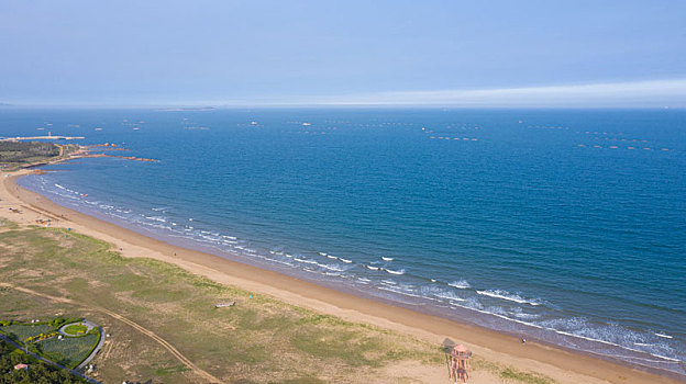 青岛海滨风光银沙滩海水浴场