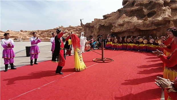 新疆非物质文化遗产,维吾尔族婚俗表演