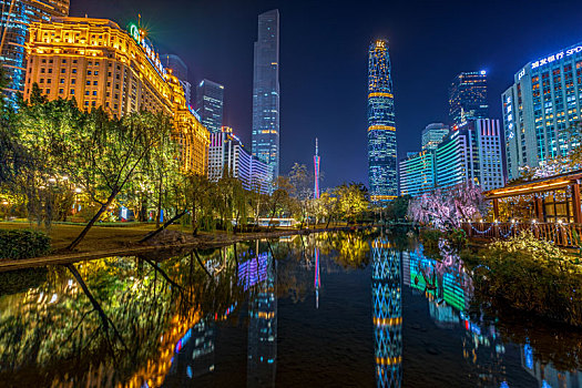 广州珠江新城花城汇广场夜景