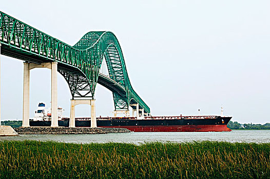 桥,大,船,下方,魁北克,加拿大