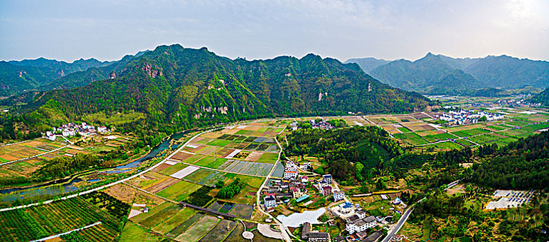 浙江,台州,天台县,龙溪乡,乡村,航拍,俯瞰,田园,春色,小溪,绿色,山村