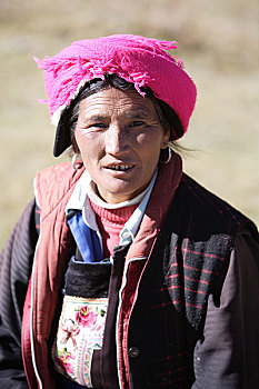 云南香格里拉中甸藏族女人