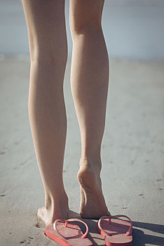 女人,站立,脚尖,沙滩,海滩