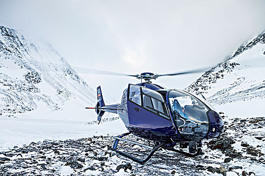 直升飞机,雪景