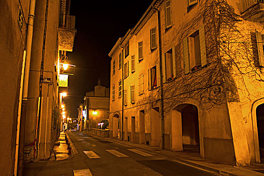 马赛的街道夜景