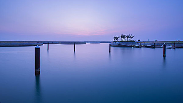 海南石梅湾游艇码头日出