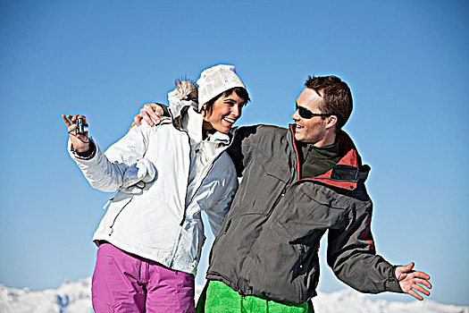 年轻,情侣,滑雪,穿戴,自拍