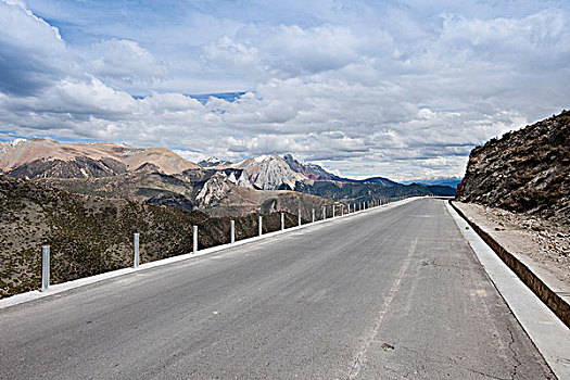 高原公路