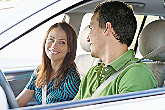 幸福伴侣,对视,驾驶,汽车