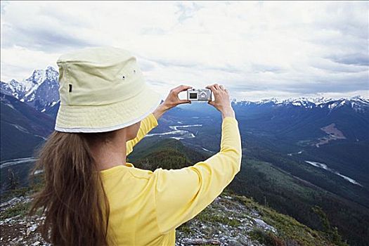 女人,拍照,落基山脉,不列颠哥伦比亚省,加拿大