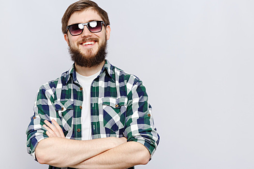 穿,白色背景,t恤,墨镜,蓝色,格子衬衫,姿势,交叉,背景,棚拍,上半身