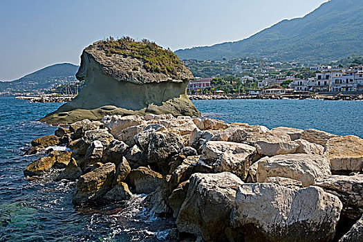 石头,地标,伊斯基亚,那不勒斯湾,意大利,欧洲