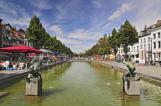 纪念碑,喷泉,鱼市,布鲁塞尔,比利时