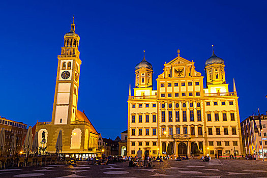 市政厅,晚上,奥格斯堡,巴伐利亚,德国,欧洲