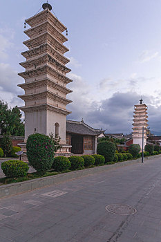 云南大理巍山古城昭觉寺双塔