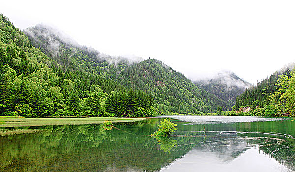 四川九寨沟的海子