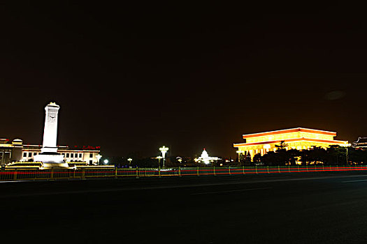 中国,北京,天安门,广场,人民英雄纪念碑,毛主席纪念堂,五星红旗,华表,全景,地标,传统,夜景