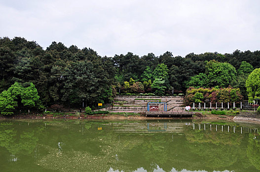 重庆铁山坪觅香湖