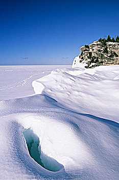 乔治亚湾,岸边,冰冻,积雪,冬天,头部,小湾,布鲁斯半岛国家公园,安大略省,加拿大
