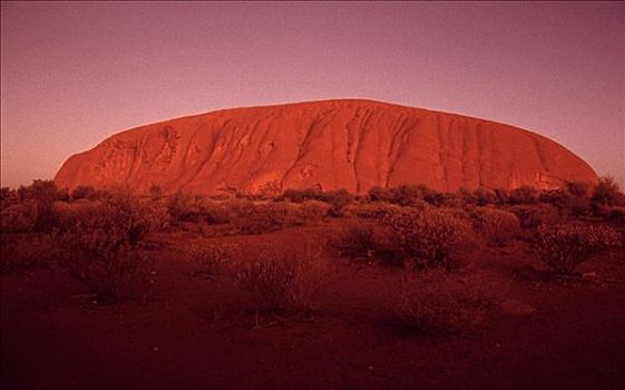 乌卢鲁巨石,艾尔斯巨石,澳大利亚,艺术家