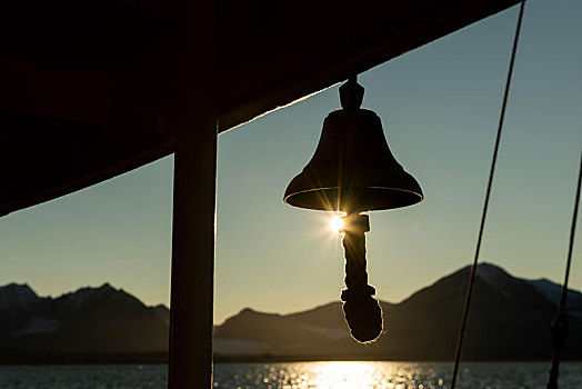 帆船,剪影,正面,太阳,斯匹次卑尔根岛,斯瓦尔巴特群岛,挪威,欧洲