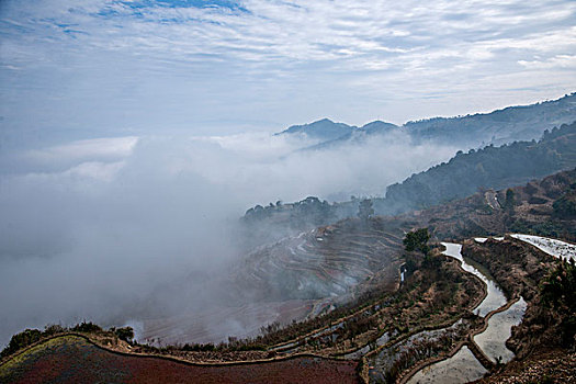 云南元江那诺乡观音山梯田