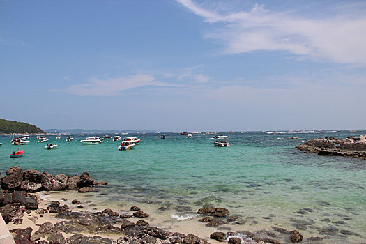 芭提雅海岛自然风光夏季蓝色海洋海滩海景