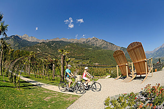 巨大,椅子,梅拉诺,风景,伴侣,骑,电,自行车,省,意大利,欧洲