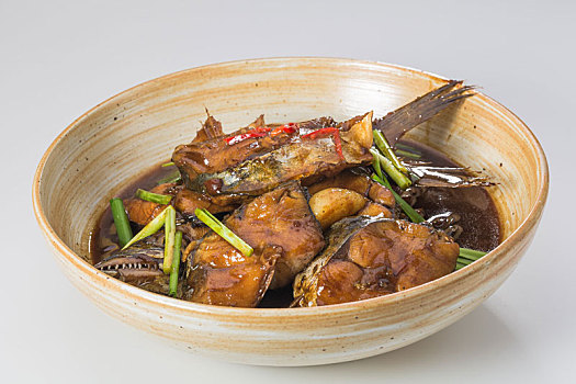 中式菜肴红烧鲅鱼块